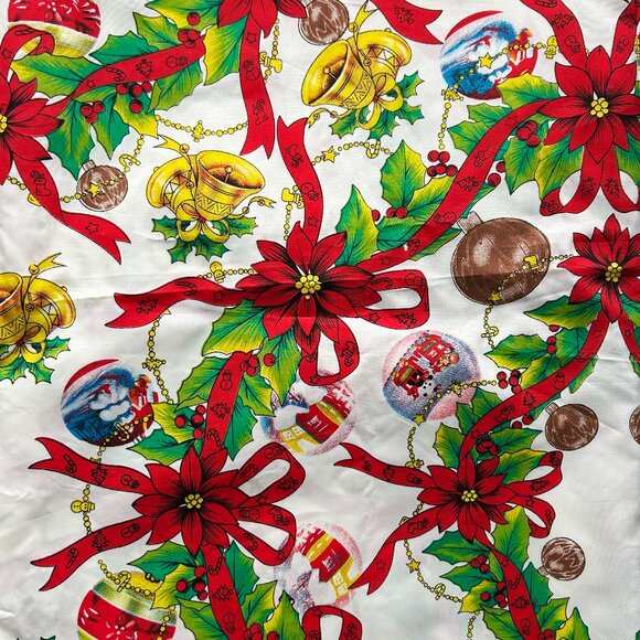 Vintage Christmas Tablecloth - Picture 1 of 3